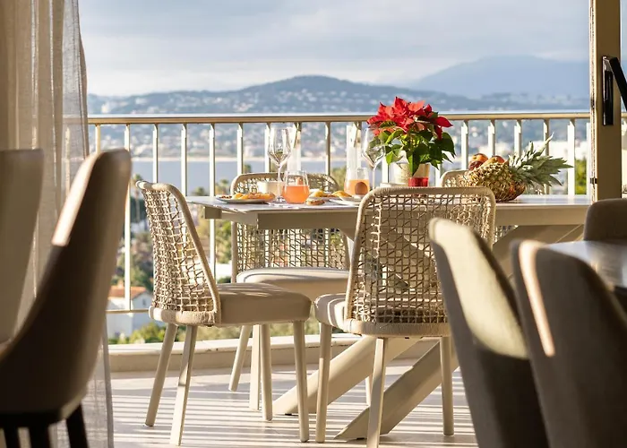 Riviera Luxury Estates *