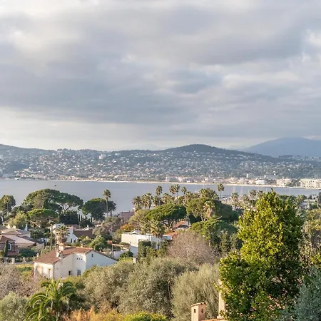 Riviera Luxury Estates شقة *