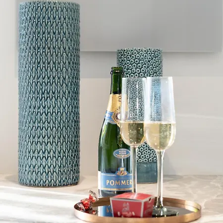 شقة Riviera Luxury Estates *