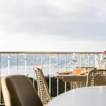 Aurelia Roc Hofborg Properties Apartman *