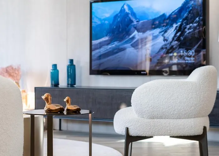 Riviera Luxury Estates أنتيب