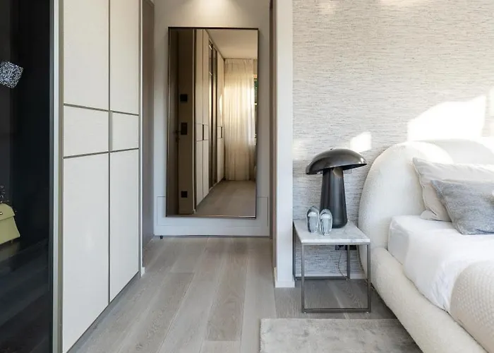 Riviera Luxury Estates 아파트