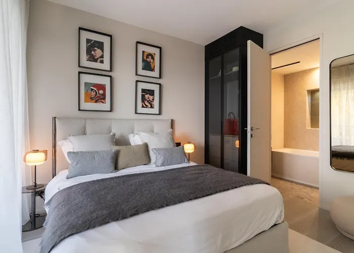 Riviera Luxury Estates 아파트